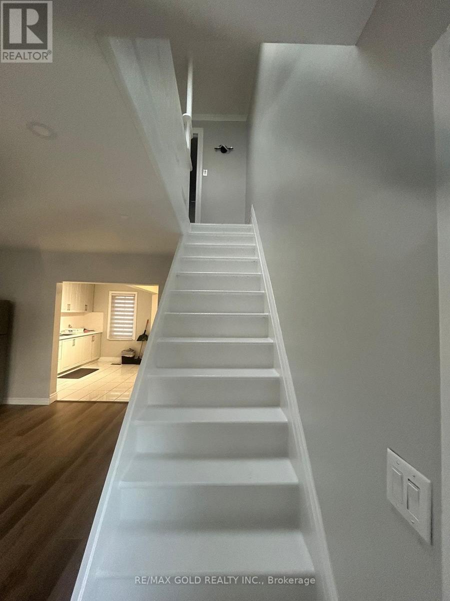 15378 Airport Road, Caledon, Ontario  L7C 1E6 - Photo 11 - W12745538