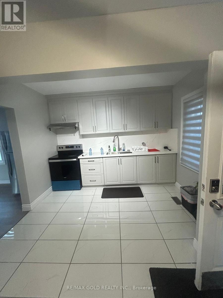 15378 Airport Road, Caledon, Ontario  L7C 1E6 - Photo 14 - W12745538