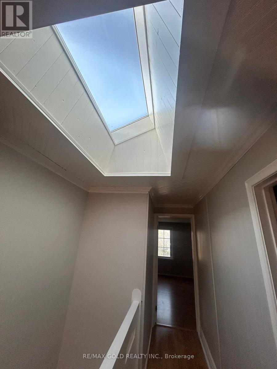 15378 Airport Road, Caledon, Ontario  L7C 1E6 - Photo 9 - W12745538