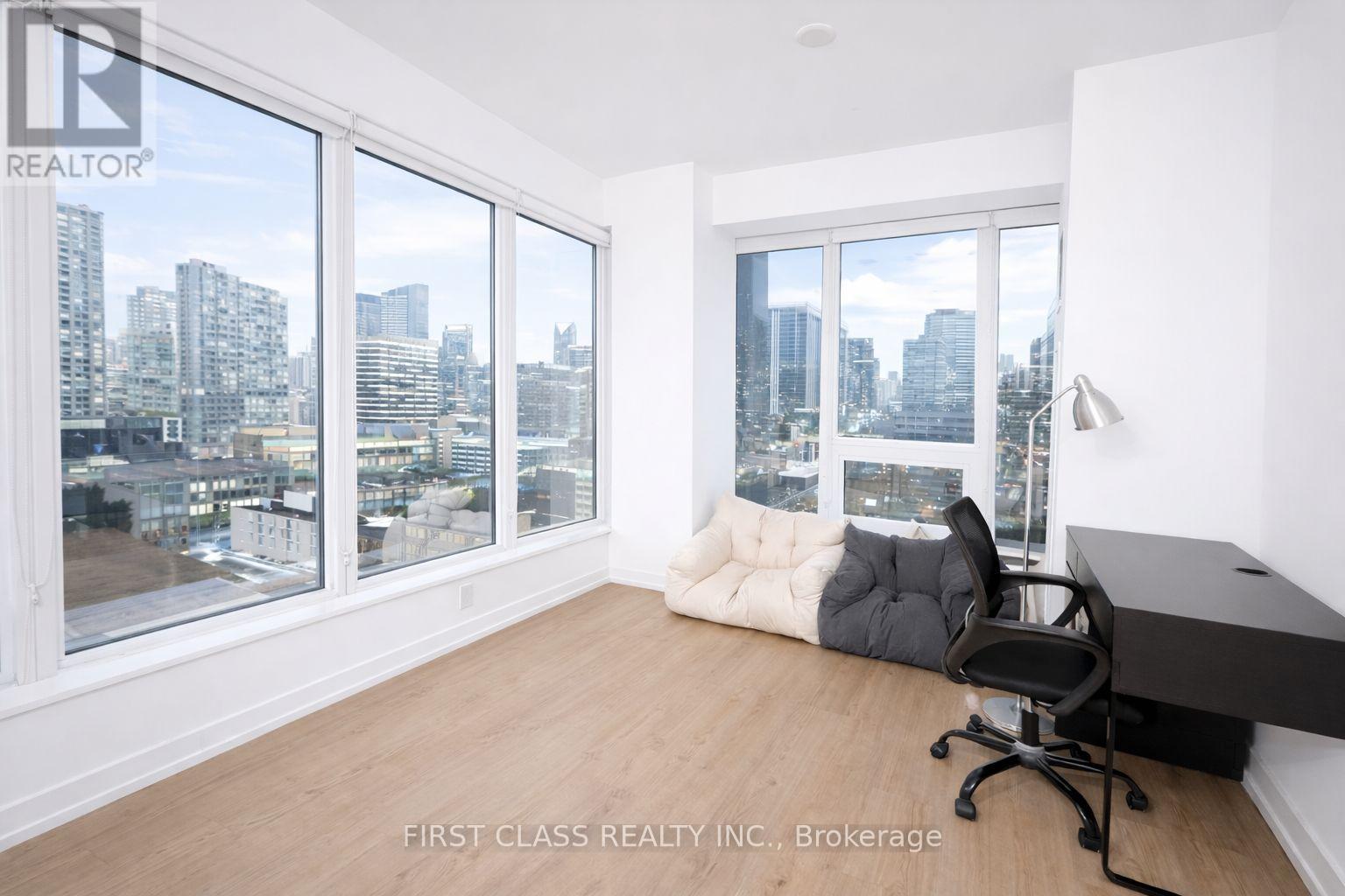 1308 - 203 College  Street, Toronto, Ontario  M5T 1P9 - Photo 10 - C12741316