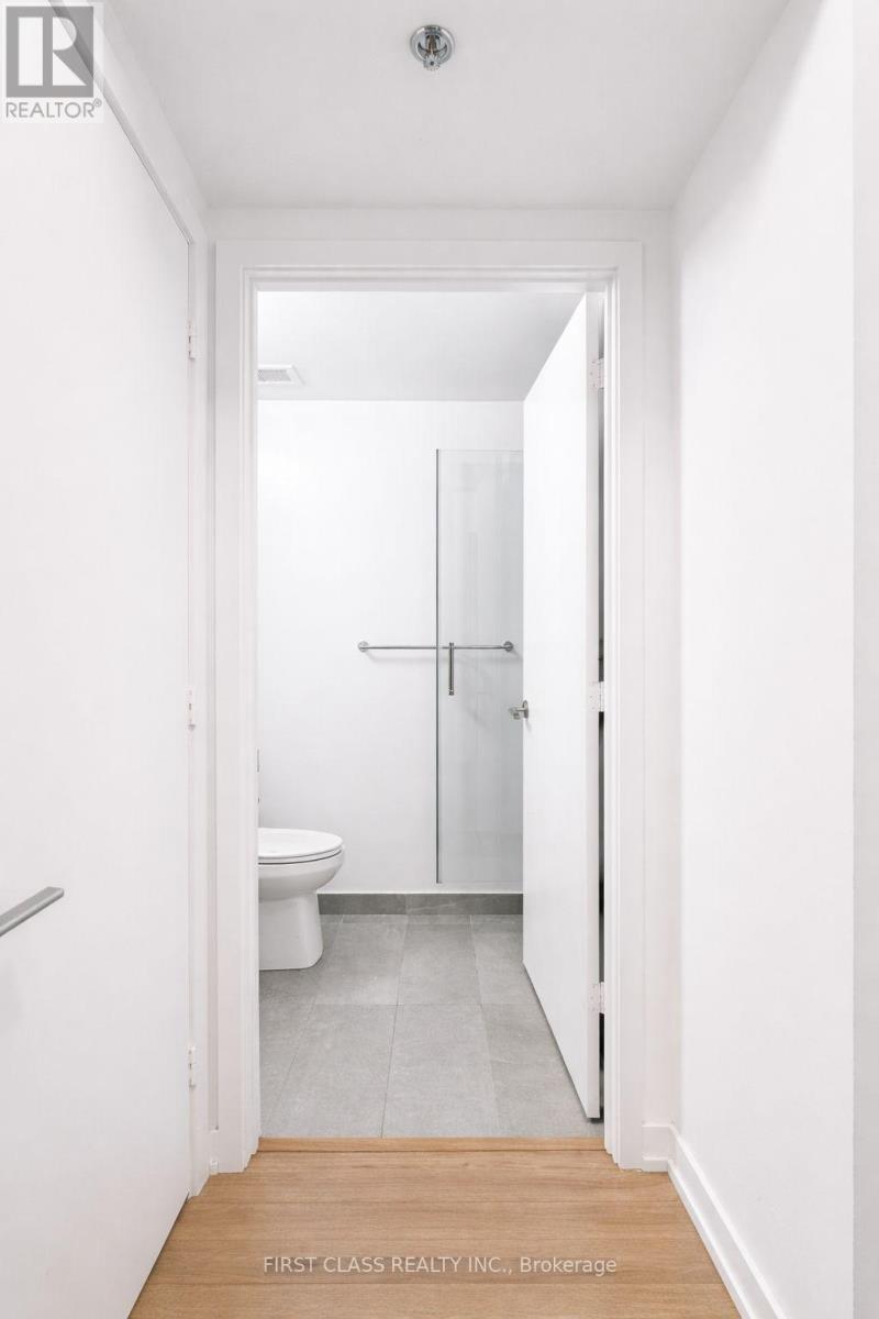 1308 - 203 College  Street, Toronto, Ontario  M5T 1P9 - Photo 6 - C12741316