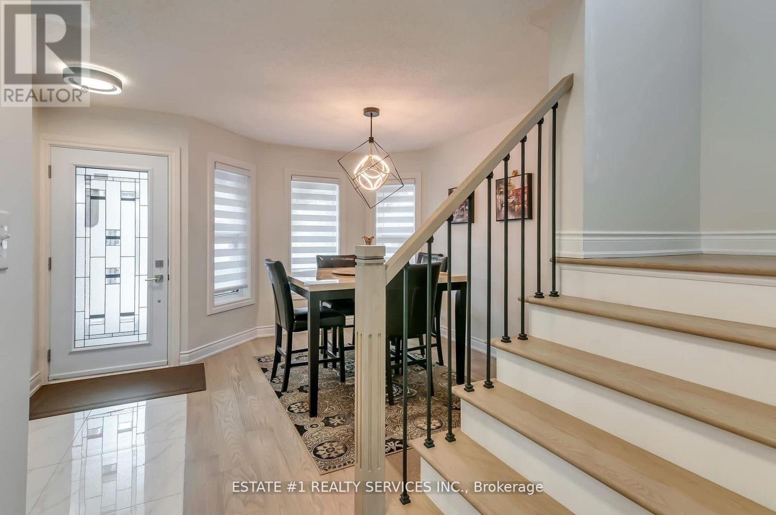 68 Ponymeadow Way, Brampton, Ontario  L6X 0M3 - Photo 6 - W12726800