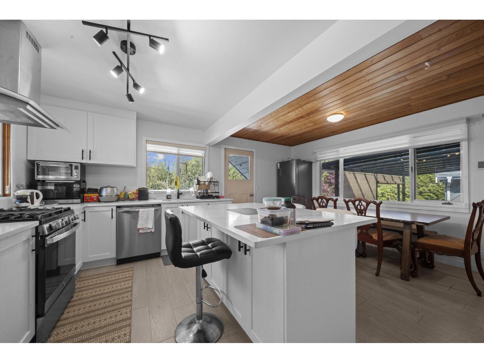 25412 58 Avenue, Langley, British Columbia  V4W 1G7 - Photo 13 - R3085126