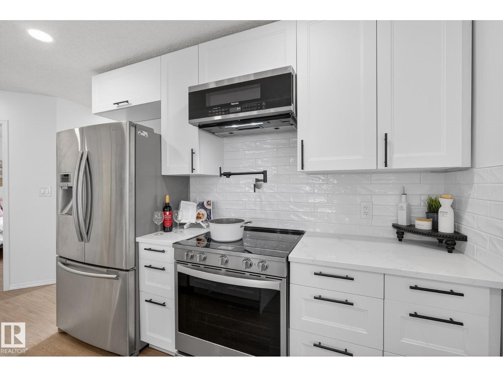 4503 149 Av Nw, Edmonton, Alberta  T5Y 2Y9 - Photo 9 - E4470811