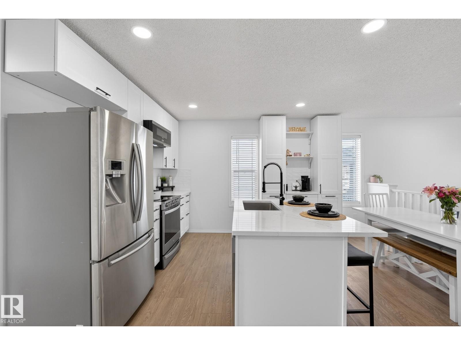 4503 149 Av Nw, Edmonton, Alberta  T5Y 2Y9 - Photo 8 - E4470811