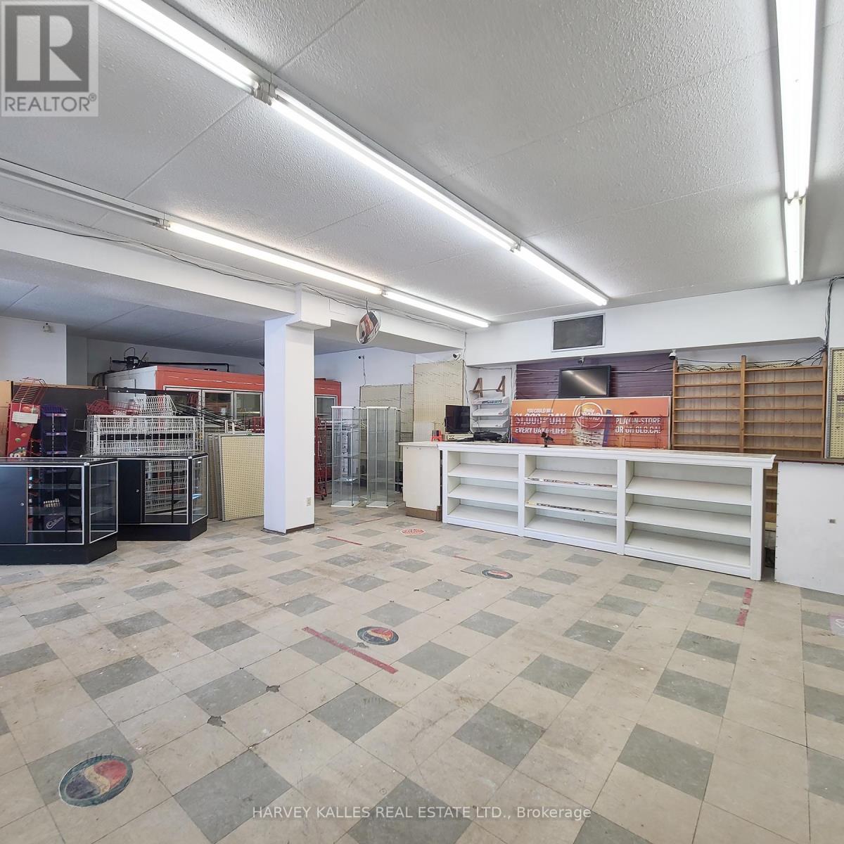 3829 Lake Shore Boulevard W, Toronto (Long Branch), Ontario  M8W 1R3 - Photo 17 - W12650536