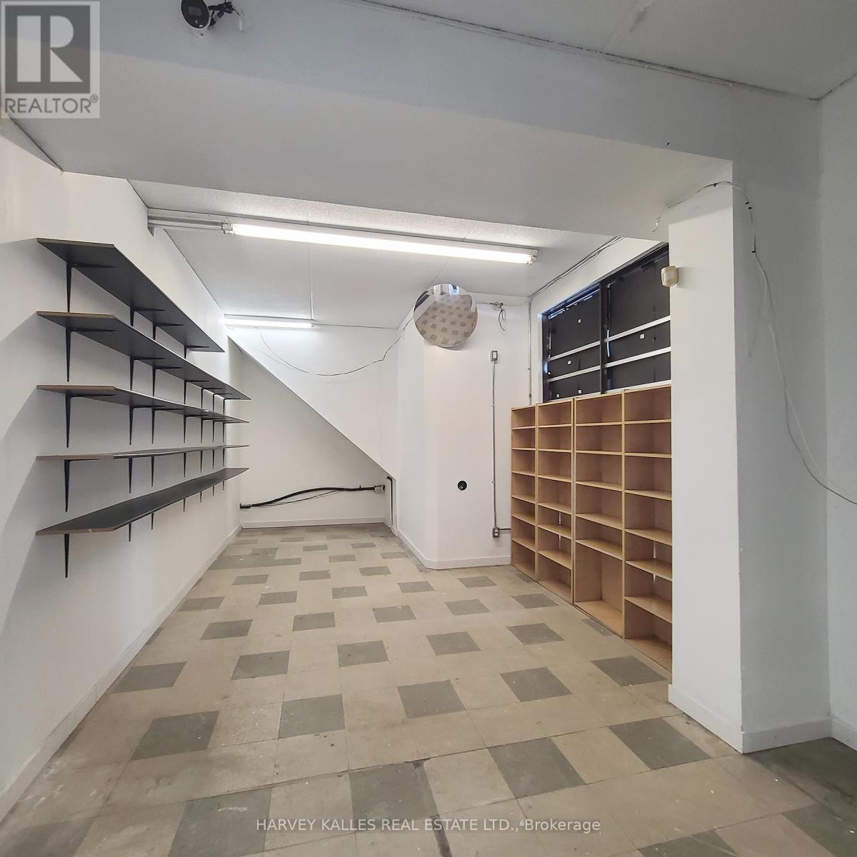 3829 Lake Shore Boulevard W, Toronto (Long Branch), Ontario  M8W 1R3 - Photo 4 - W12650536