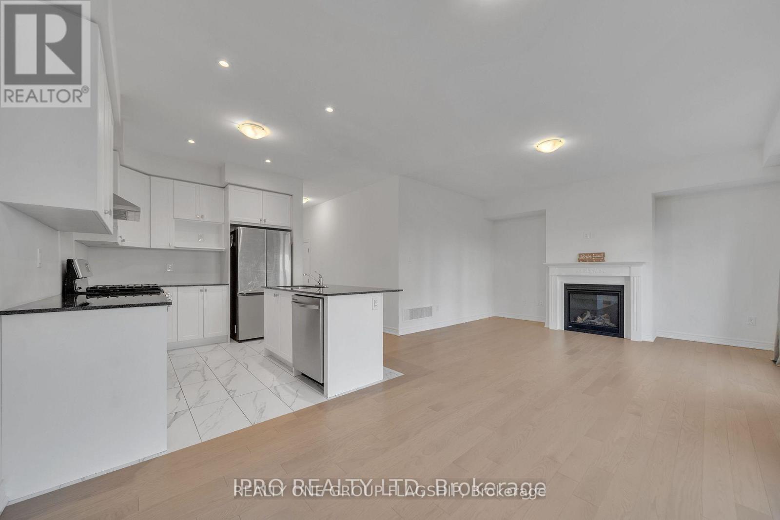 3950 Koenig Road, Burlington, Ontario  L7M 0Z8 - Photo 13 - W12745548