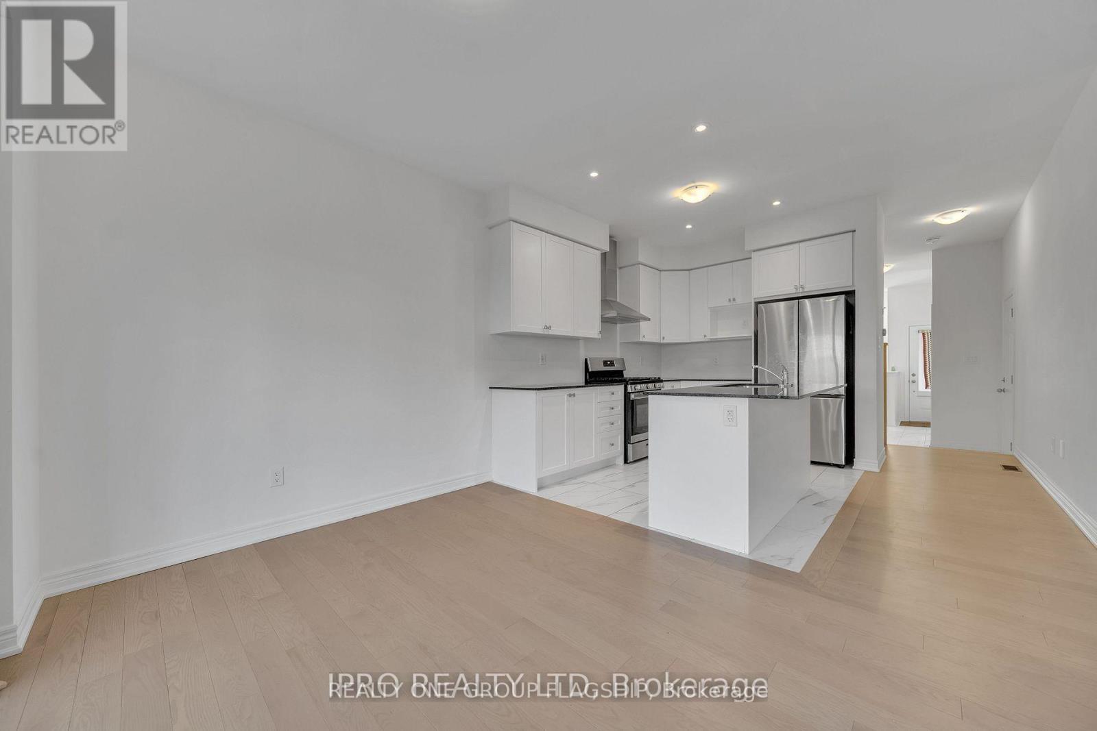 3950 Koenig Road, Burlington, Ontario  L7M 0Z8 - Photo 14 - W12745548