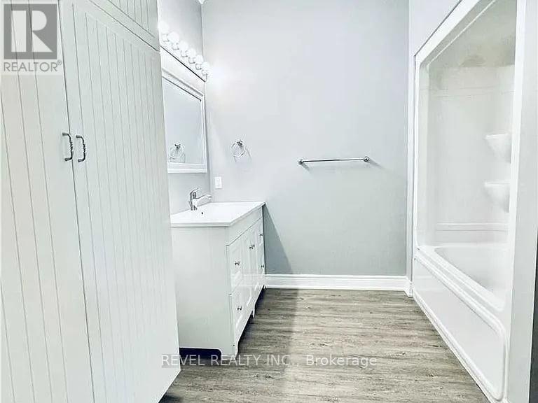 Unit A - 528 Lincoln Street, Welland, Ontario  L3B 4P2 - Photo 5 - X12745550