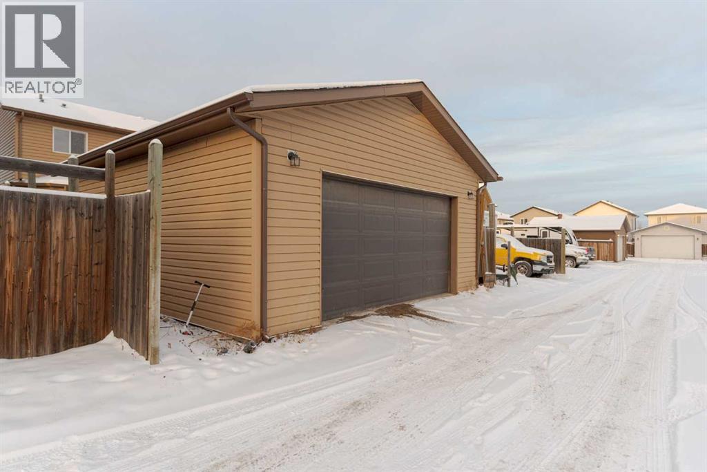 129 Honeysuckle Way, Fort Mcmurray, Alberta  T9K 0M8 - Photo 30 - A2279479