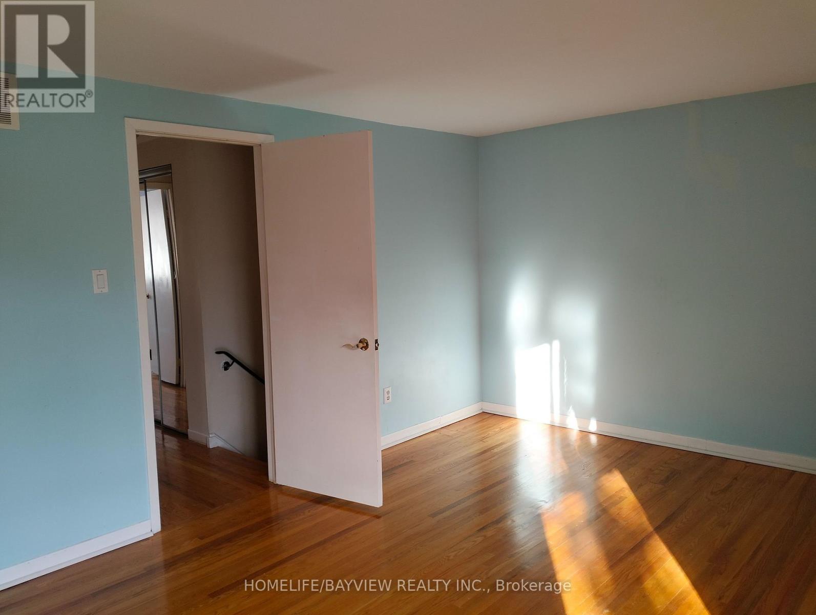 11 Laurie Shepway, Toronto, Ontario  M2J 1X7 - Photo 14 - C12745068