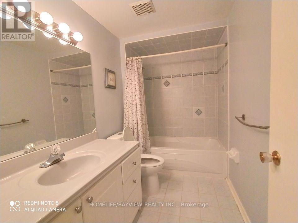 11 Laurie Shepway, Toronto, Ontario  M2J 1X7 - Photo 7 - C12745068