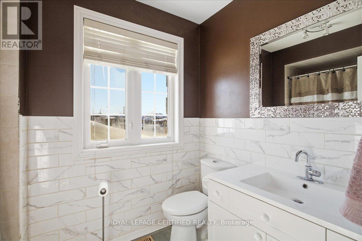 154 Country Lane, Barrie (Painswick South), Ontario  L4N 0N1 - Photo 38 - S12743012