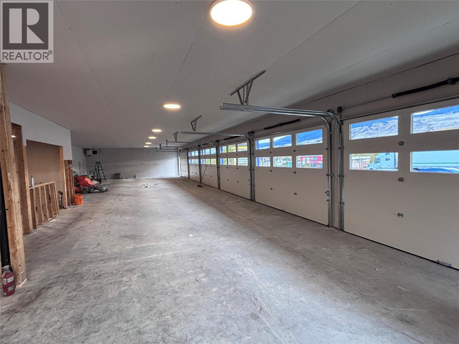 9918 Highway 97 Highway, Lake Country, British Columbia  V4V 1V7 - Photo 4 - 10374523