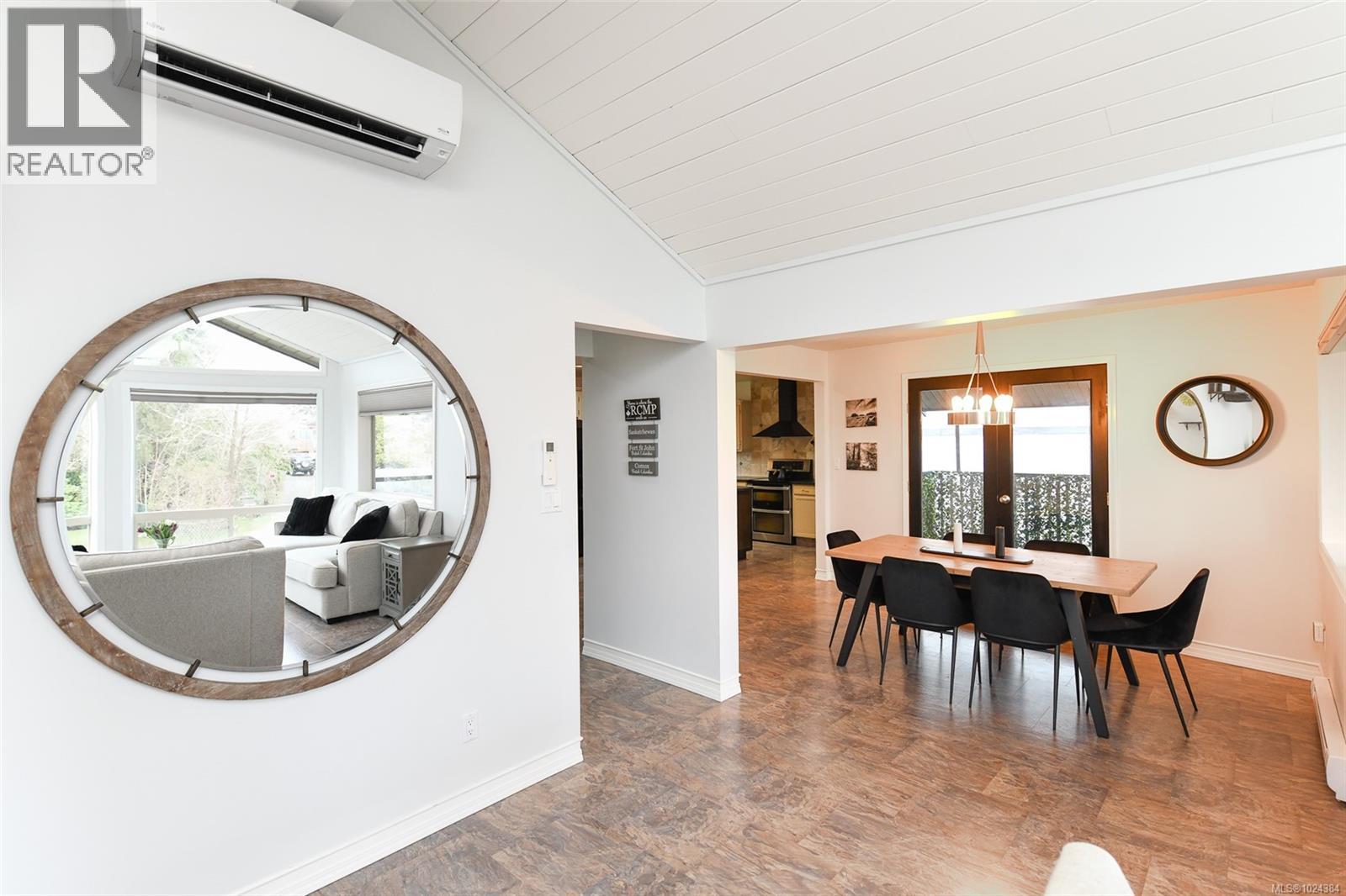 204 Spindrift Rd, Courtenay, British Columbia  V9N 9S8 - Photo 8 - 1024384