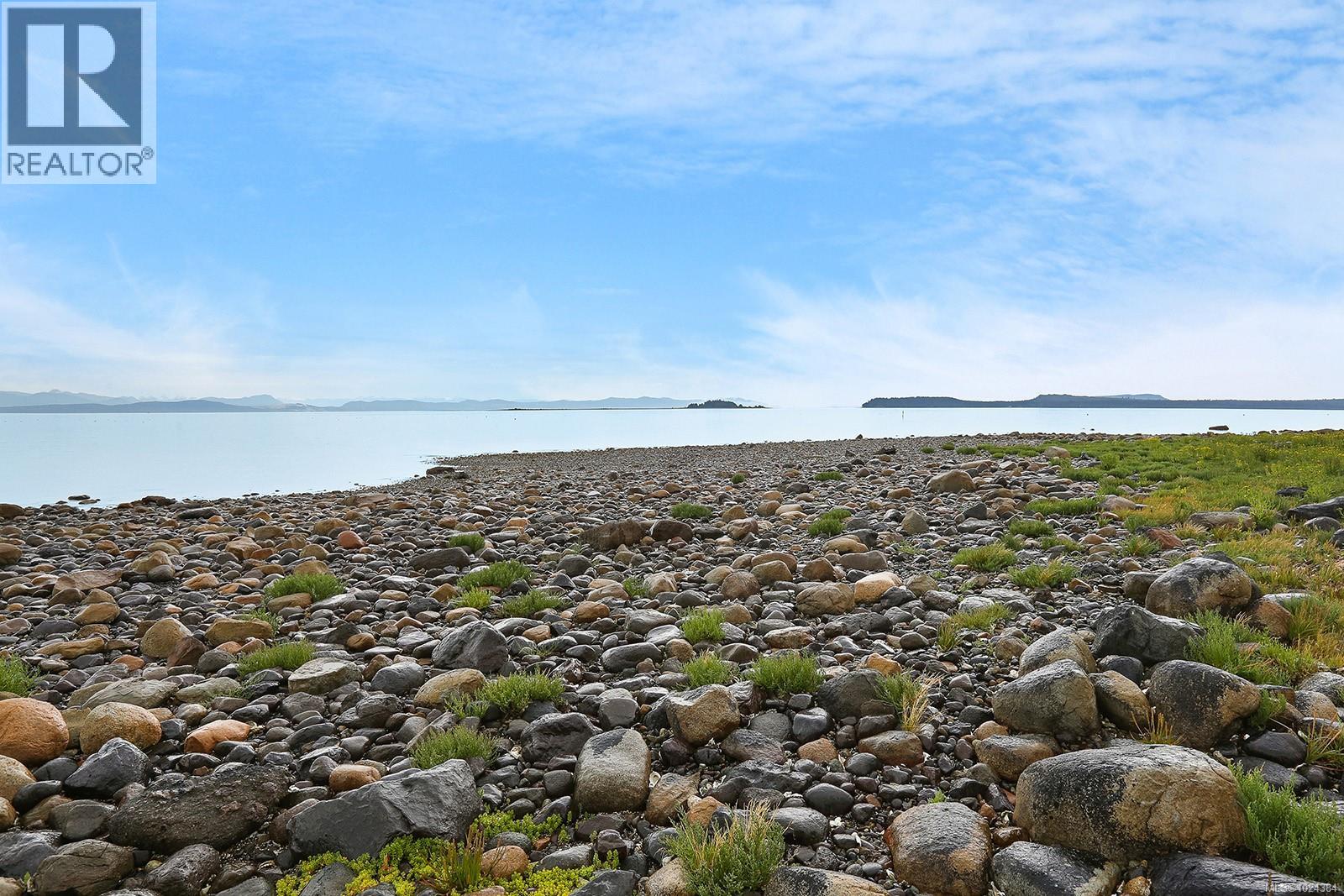 204 Spindrift Rd, Courtenay, British Columbia  V9N 9S8 - Photo 23 - 1024384