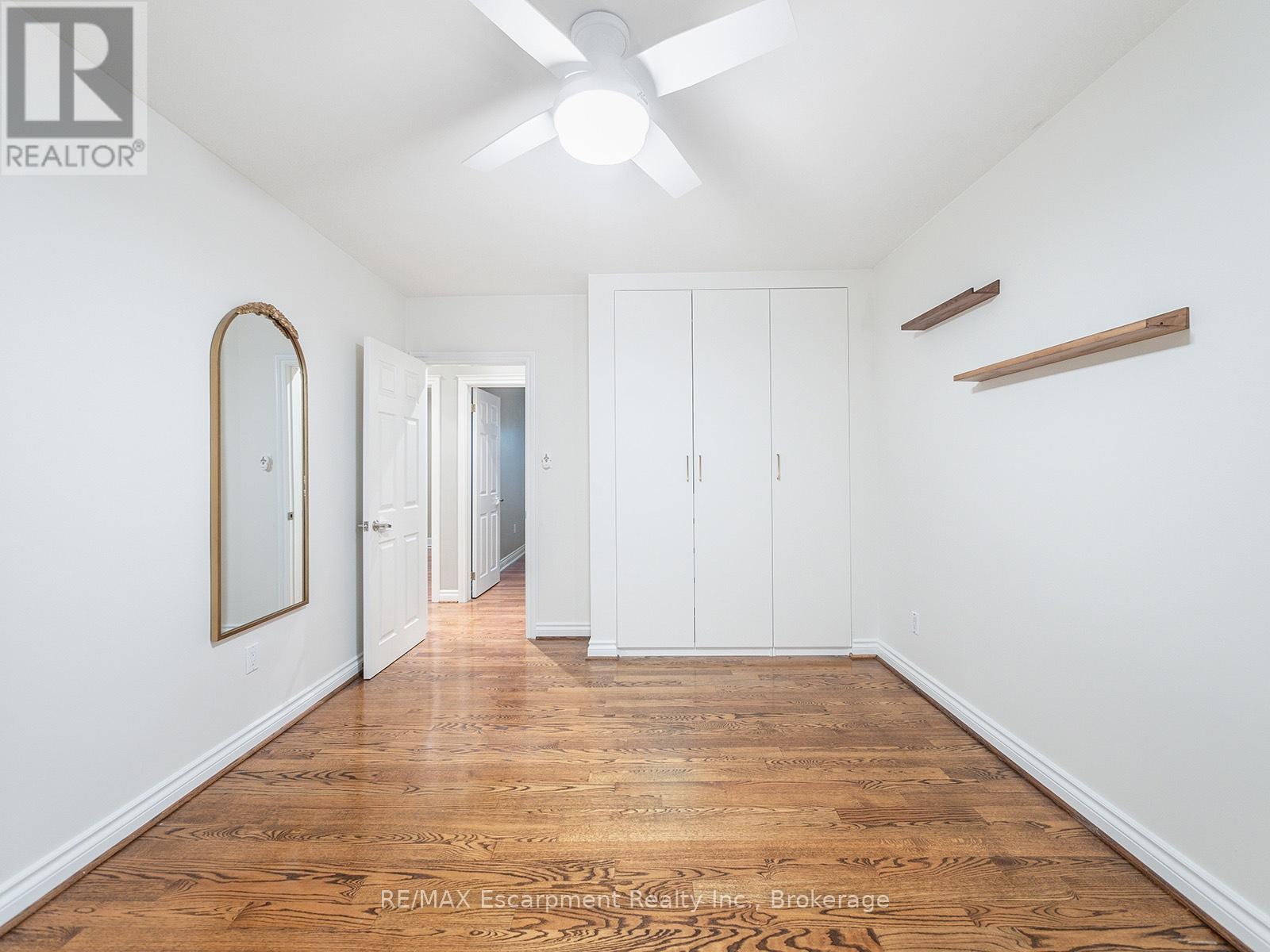 253 Margaret Drive, Oakville, Ontario  L6K 2W3 - Photo 23 - W12442523