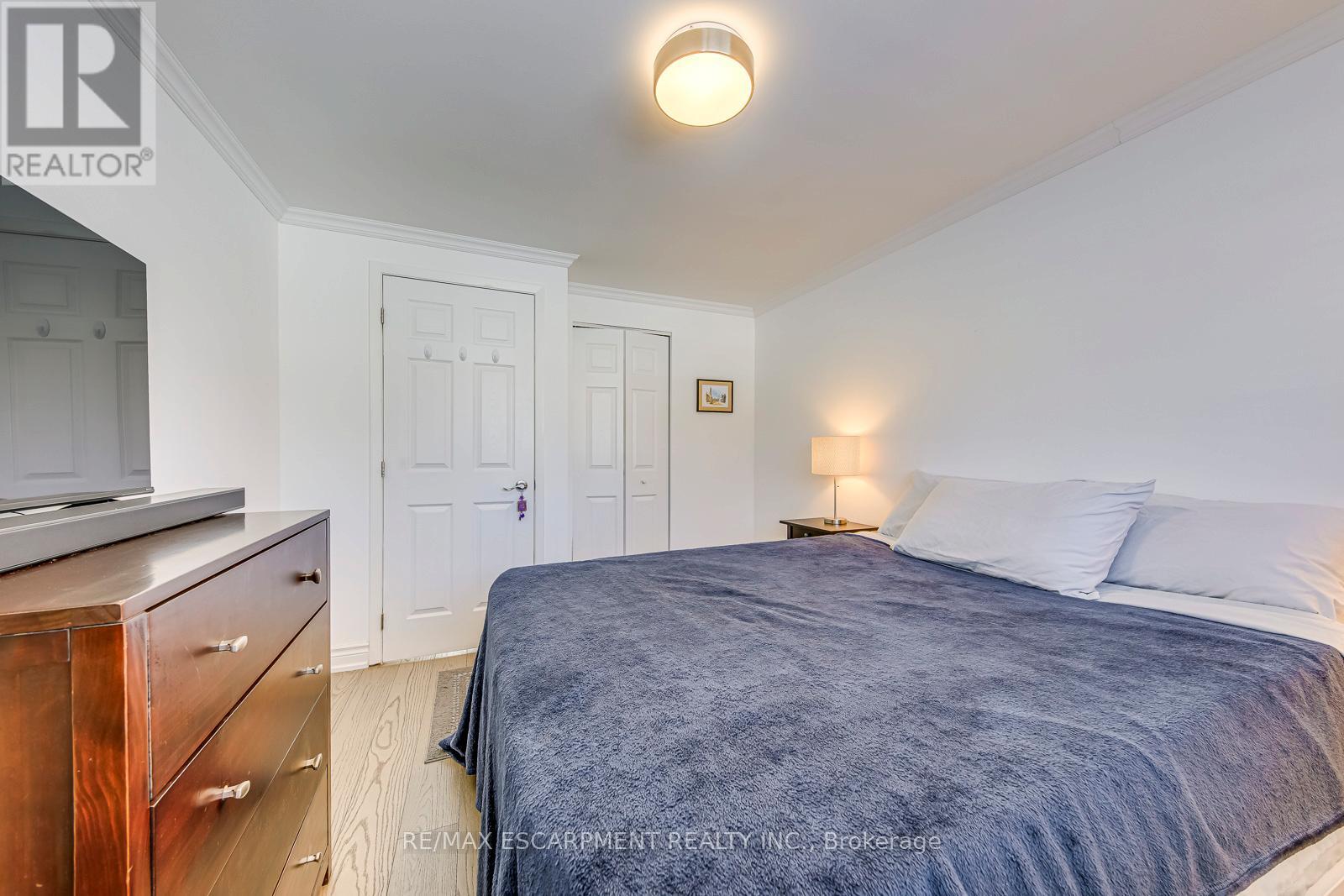 419 Yale Crescent, Oakville, Ontario  L6L 3L7 - Photo 25 - W12745558