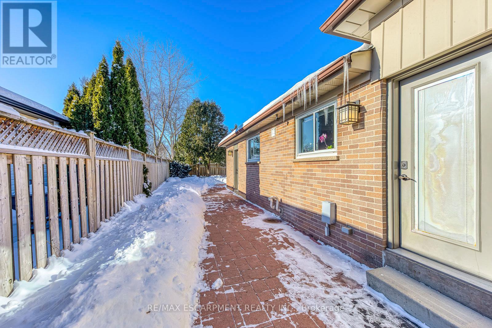 419 Yale Crescent, Oakville, Ontario  L6L 3L7 - Photo 34 - W12745558