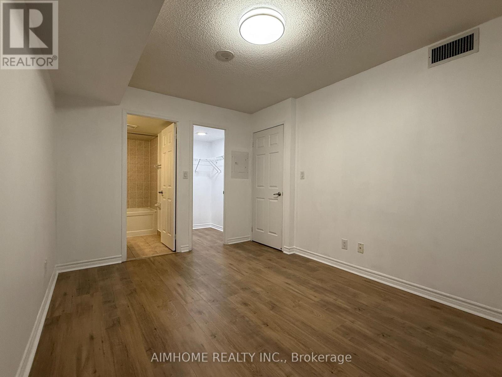 711 - 35 Hollywood Avenue, Toronto, Ontario  M2N 0A9 - Photo 8 - C12745570