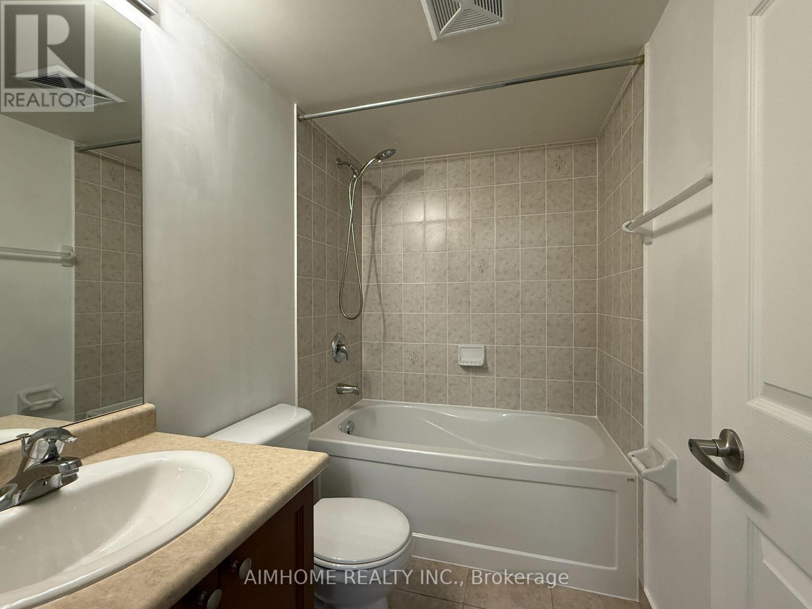 711 - 35 Hollywood Avenue, Toronto, Ontario  M2N 0A9 - Photo 9 - C12745570