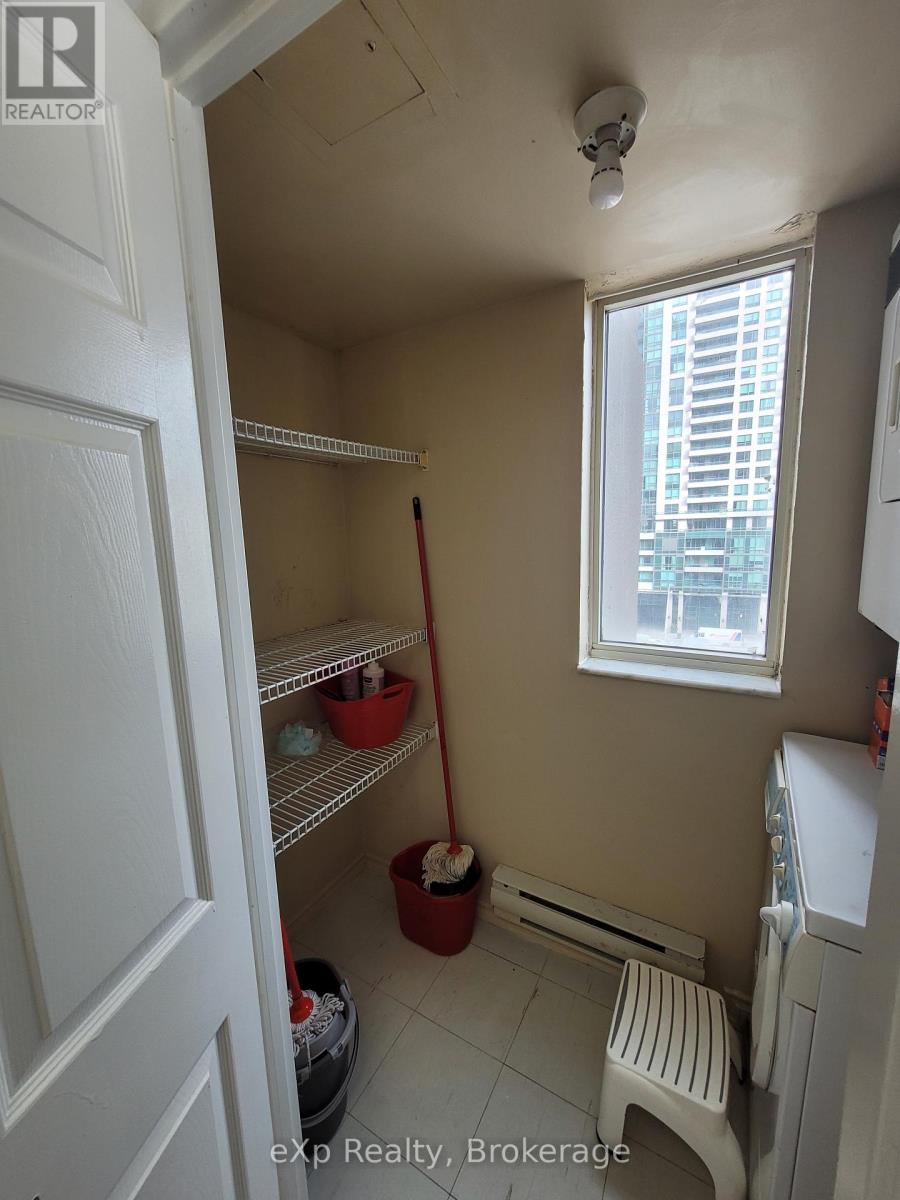 510 - 265 Enfield Place, Mississauga, Ontario  L5B 3Y7 - Photo 25 - W12712590