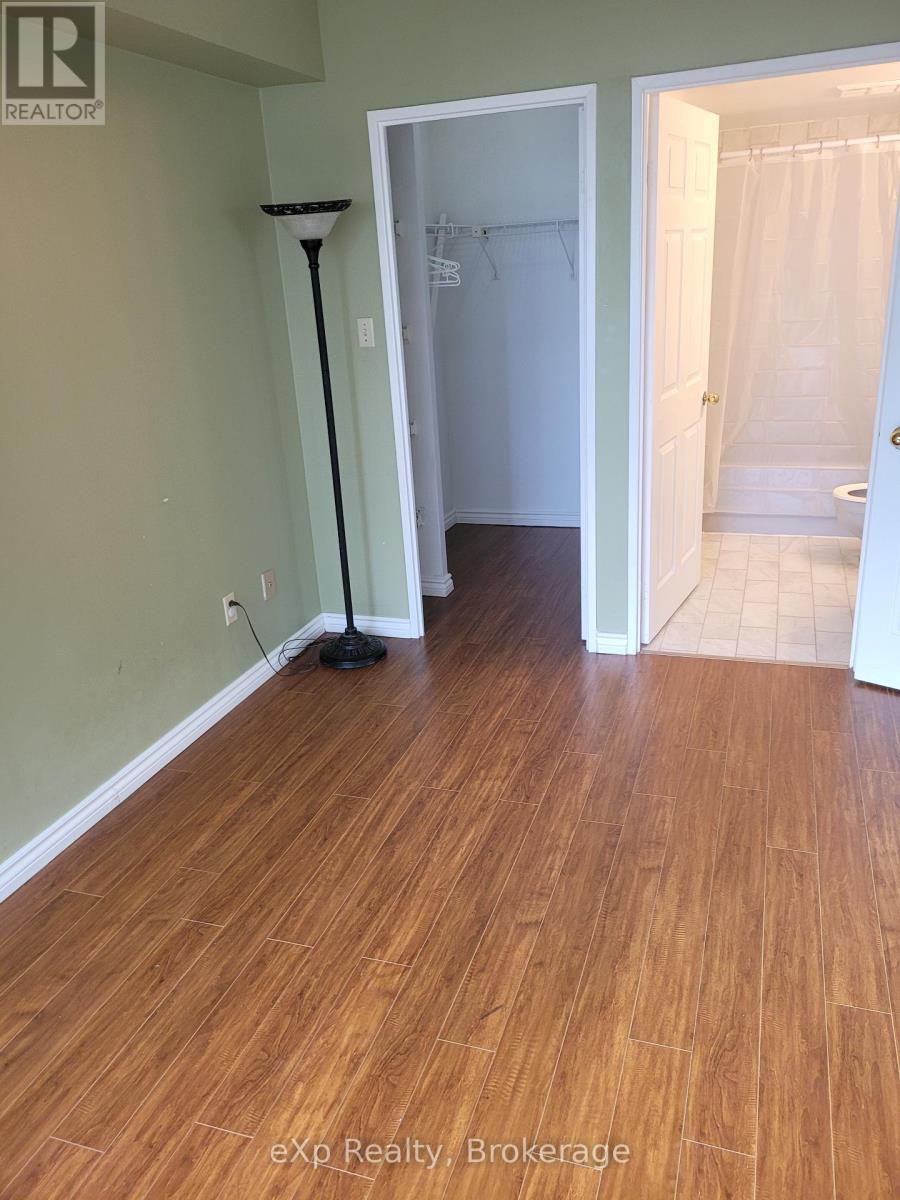 510 - 265 Enfield Place, Mississauga, Ontario  L5B 3Y7 - Photo 13 - W12712590