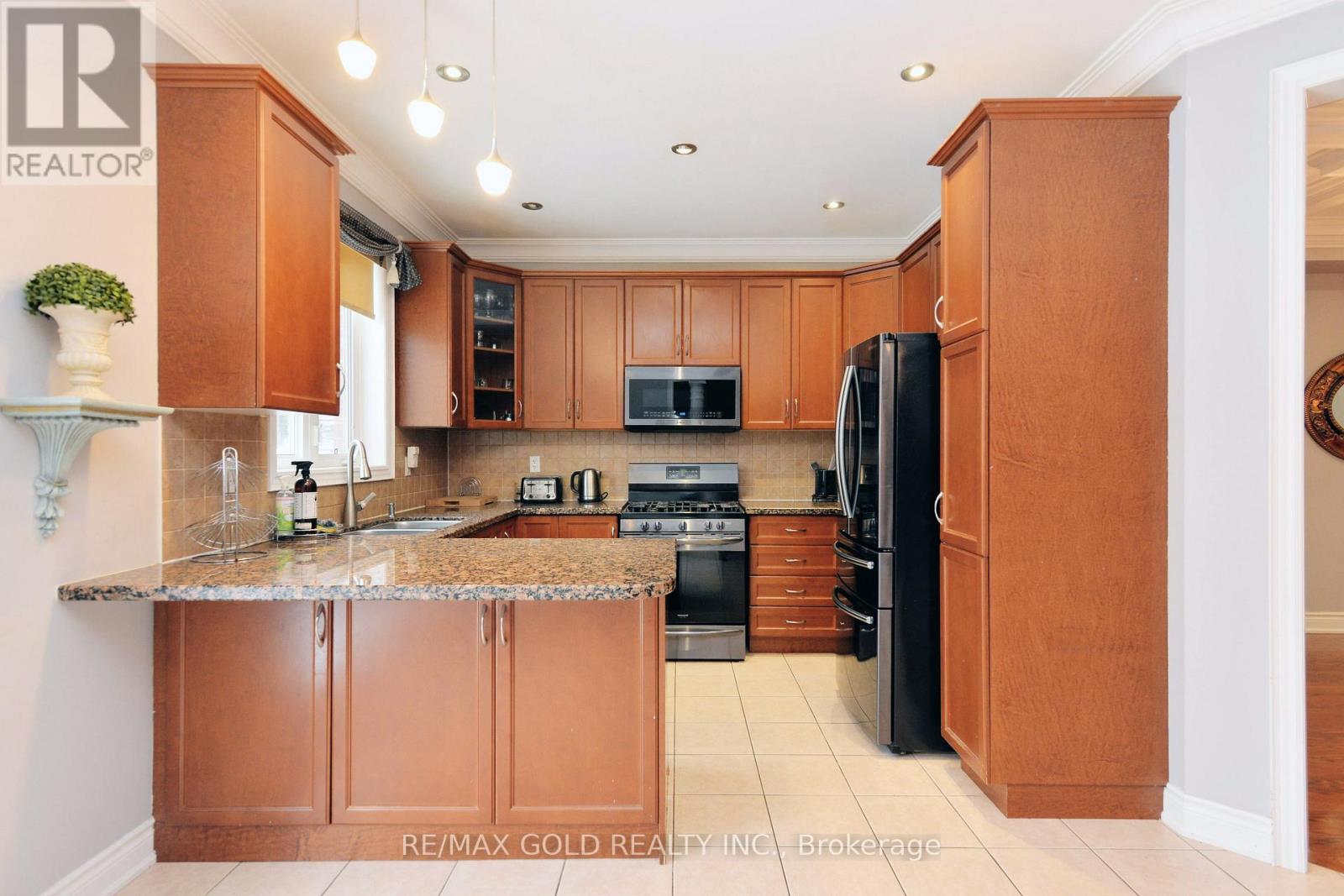 26 Maybeck Drive, Brampton, Ontario  L6X 0Z1 - Photo 14 - W12745566