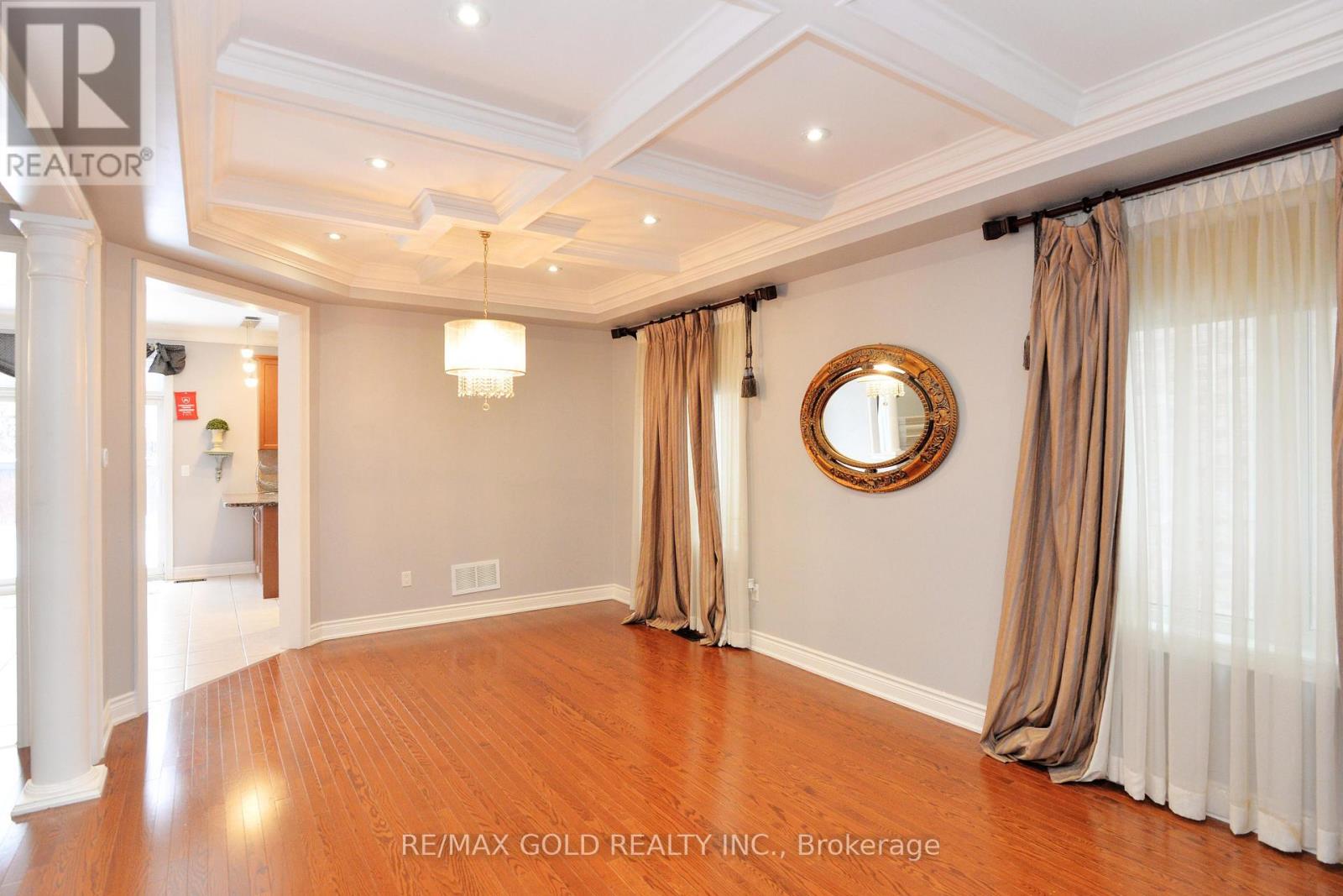 26 Maybeck Drive, Brampton, Ontario  L6X 0Z1 - Photo 8 - W12745566