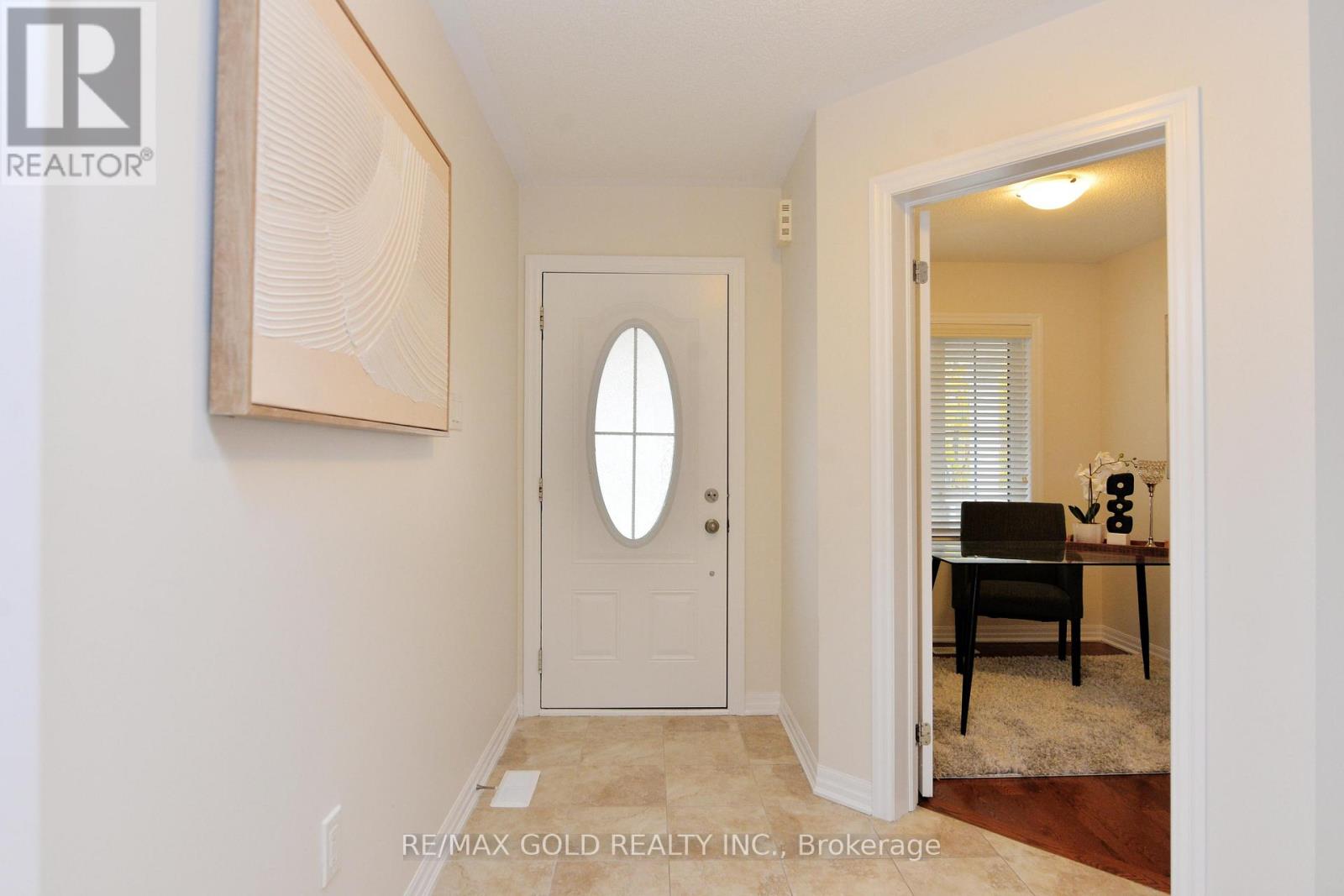 101 Miracle Trail, Brampton, Ontario  L7A 0Y9 - Photo 5 - W12745574