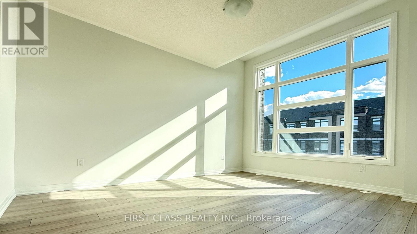 Upper - 51 Harold Wilson Lane, Richmond Hill, Ontario  L4S 0R3 - Photo 6 - N12745590