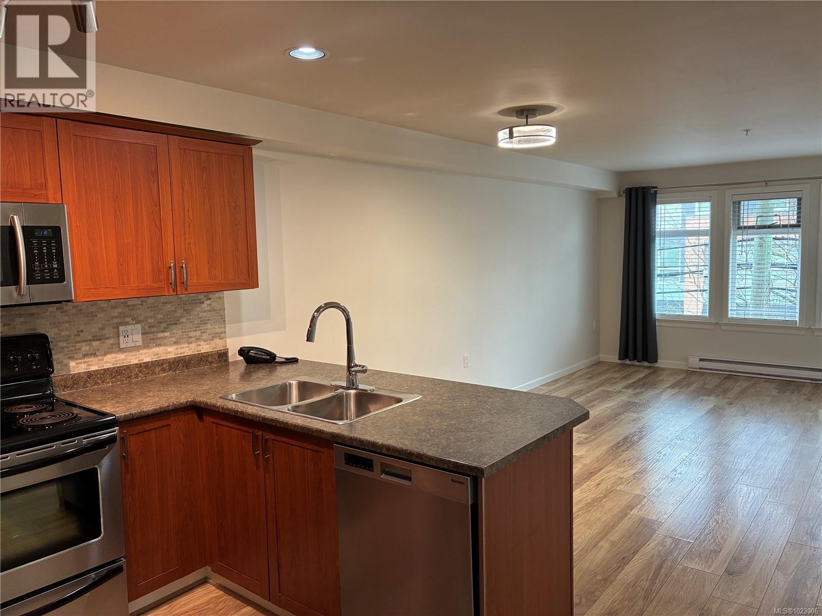306 663 Goldstream Ave, Langford, British Columbia  V9B 2W9 - Photo 4 - 1023006