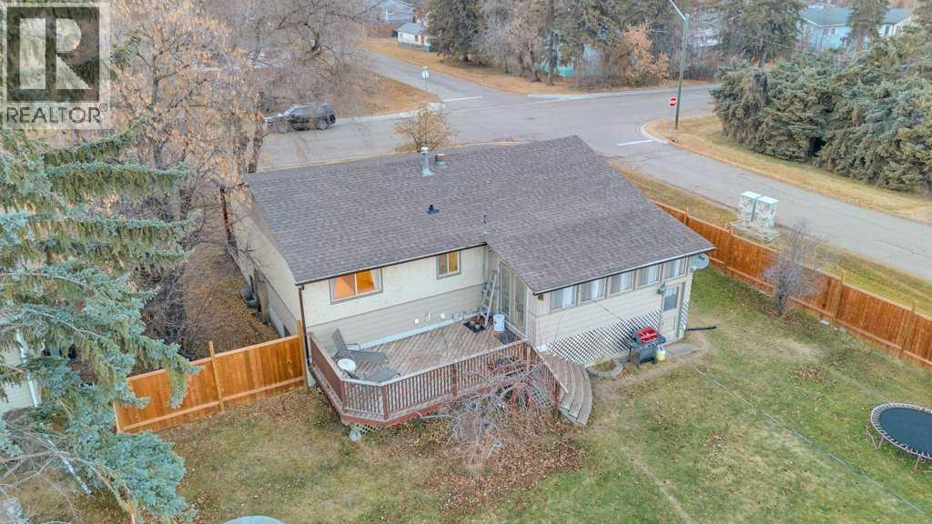 4535 47 Street, Sylvan Lake, Alberta  T4S 1L3 - Photo 2 - A2270464