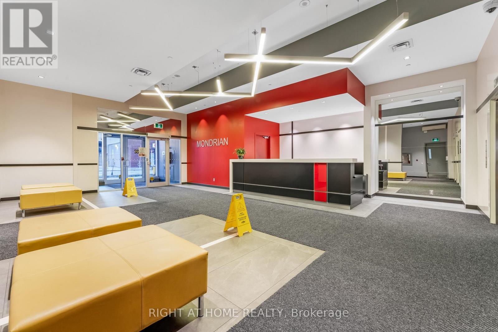 2010 - 324 Laurier Avenue W, Ottawa, Ontario  K1P 0A4 - Photo 3 - X12745602