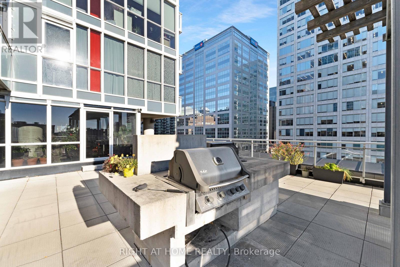 2010 - 324 Laurier Avenue W, Ottawa, Ontario  K1P 0A4 - Photo 30 - X12745602