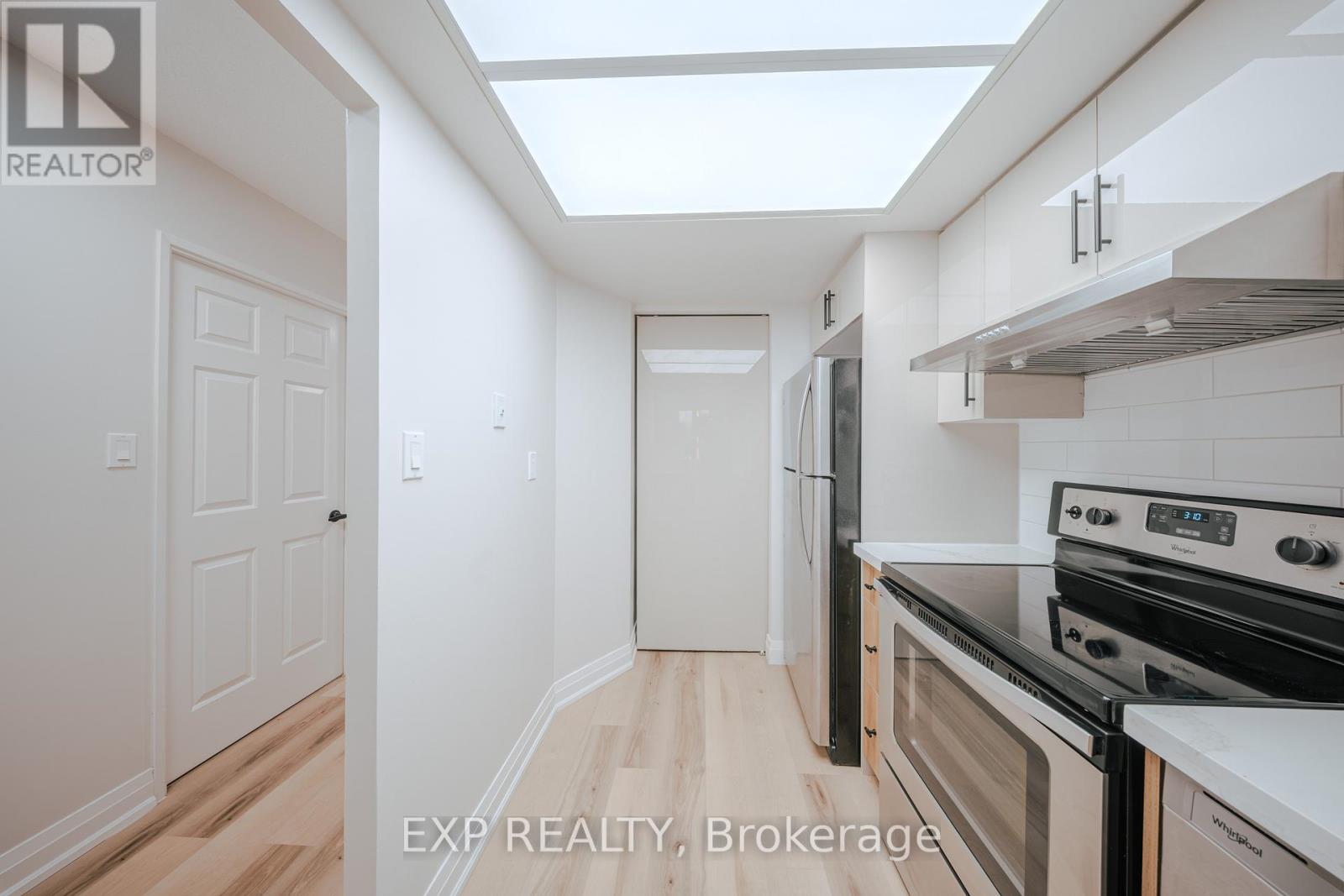 310 - 268 Ridley Boulevard, Toronto, Ontario  M5M 4N3 - Photo 14 - C12745606