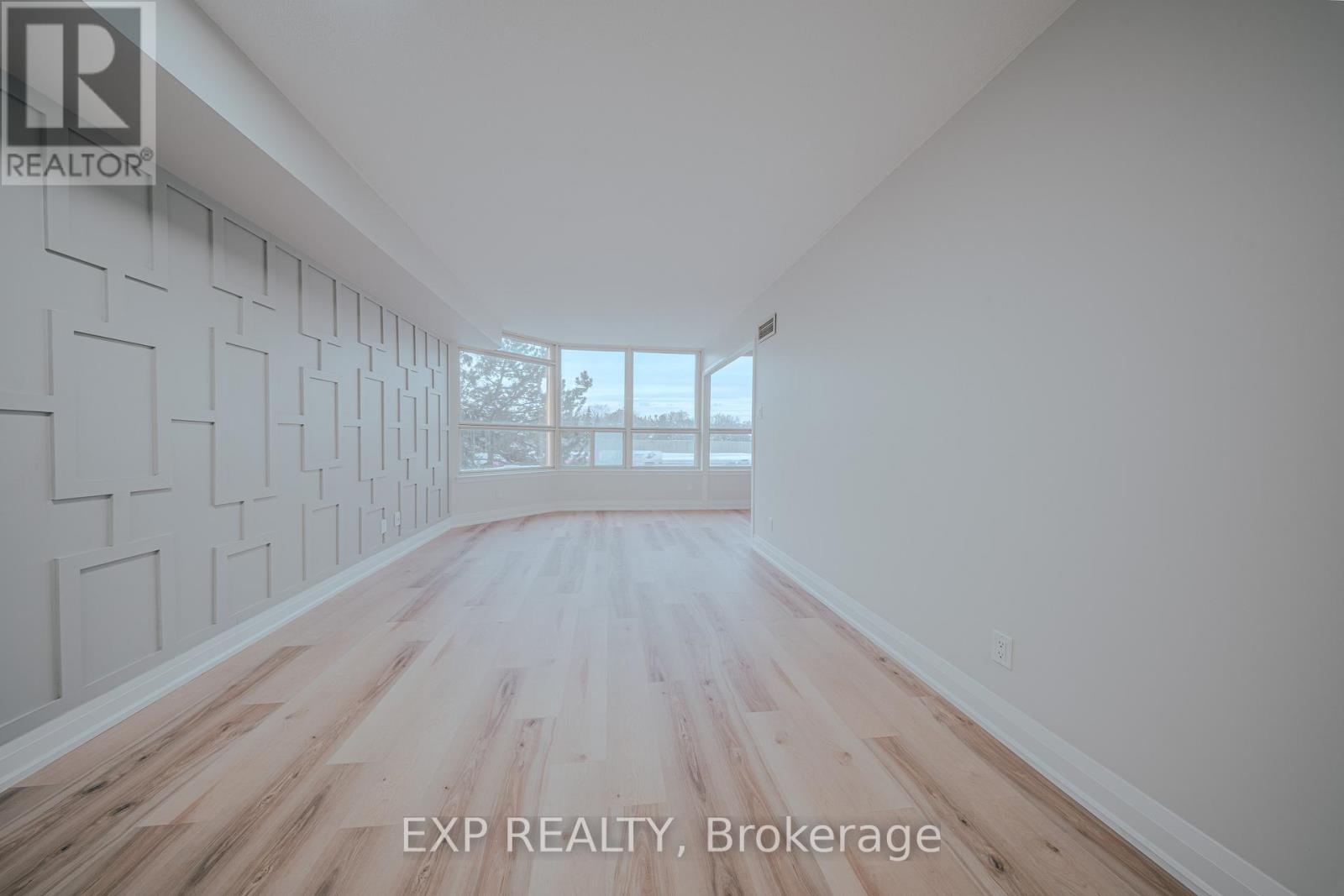 310 - 268 Ridley Boulevard, Toronto, Ontario  M5M 4N3 - Photo 9 - C12745606