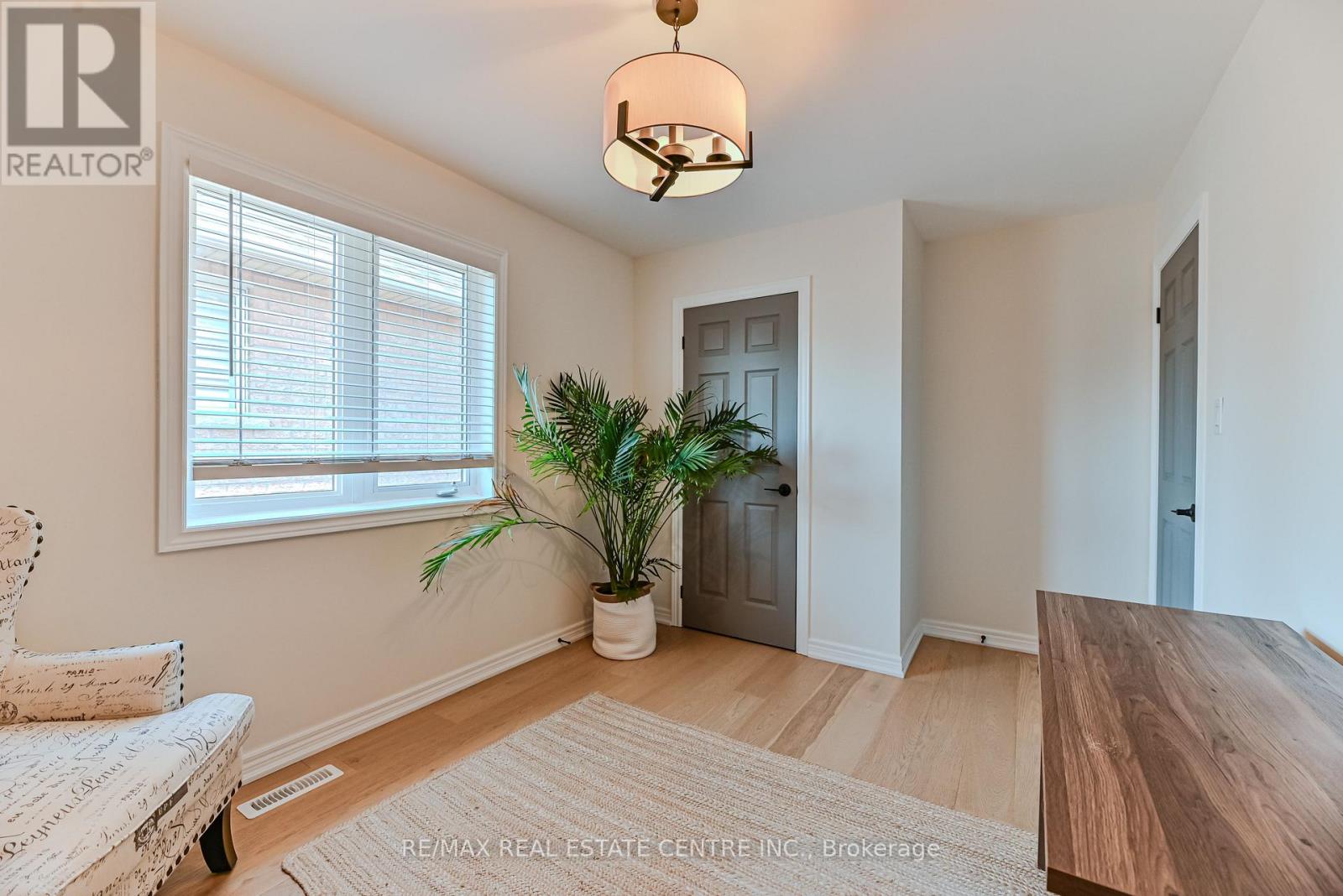 2498 Longridge Crescent, Oakville, Ontario  L6H 6S2 - Photo 27 - W12745612