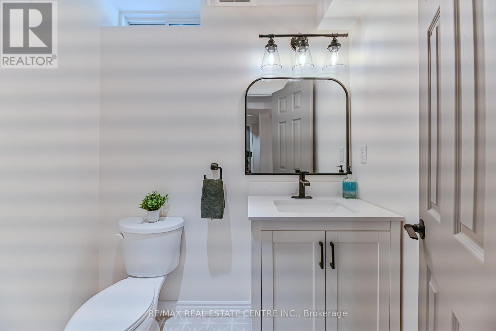 2498 Longridge Crescent, Oakville, Ontario  L6H 6S2 - Photo 42 - W12745612