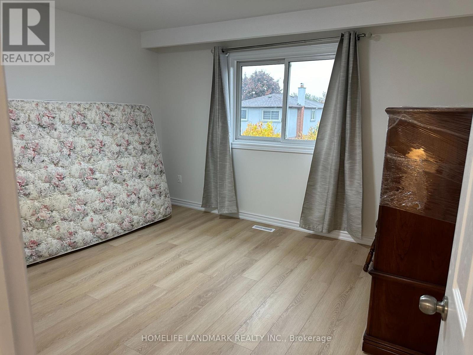 Upper - 2527 Kingsberry Crescent, Mississauga, Ontario  L5B 2K7 - Photo 12 - W12745620