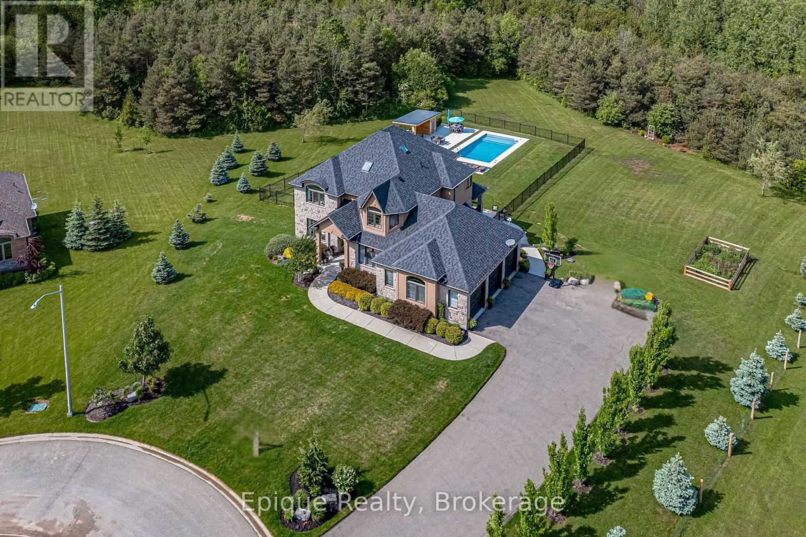 125 CREWSON COURT, Erin, Ontario