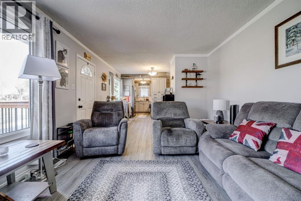 1510 12 Avenue N, Lethbridge, Alberta  T1H 1R3 - Photo 9 - A2282432