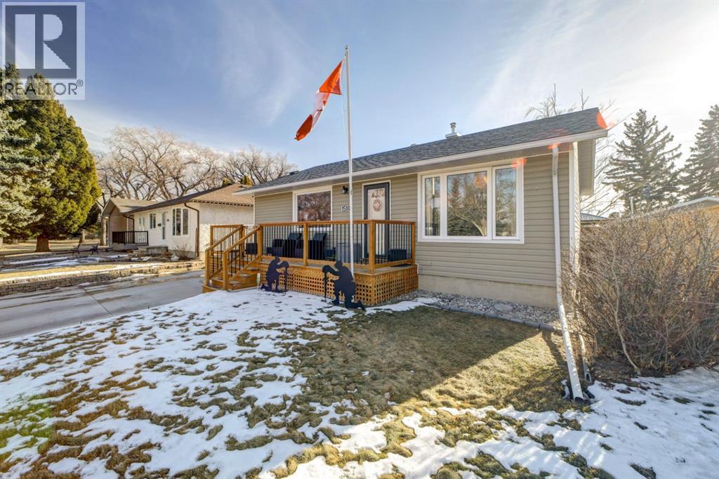 1510 12 Avenue N, Lethbridge, Alberta  T1H 1R3 - Photo 2 - A2282432