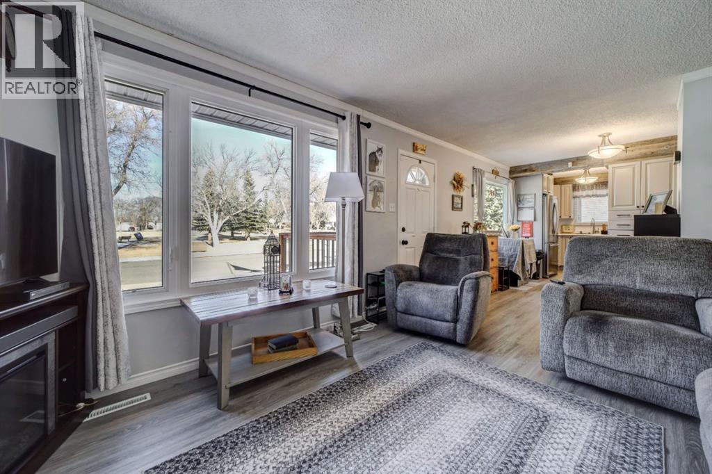 1510 12 Avenue N, Lethbridge, Alberta  T1H 1R3 - Photo 8 - A2282432