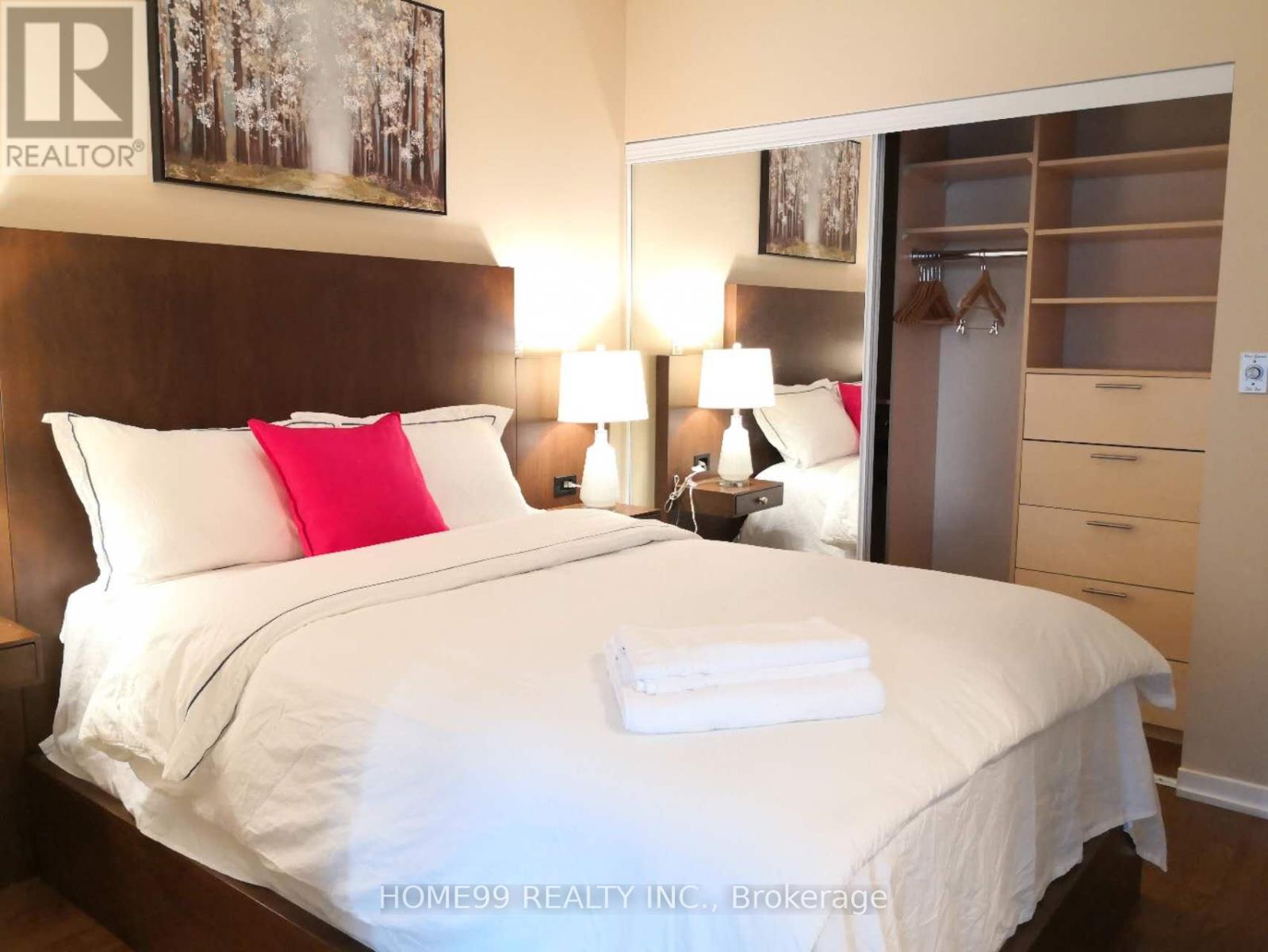 1404 - 65 Bremner Boulevard, Toronto, Ontario  M5J 0A7 - Photo 6 - C12715622