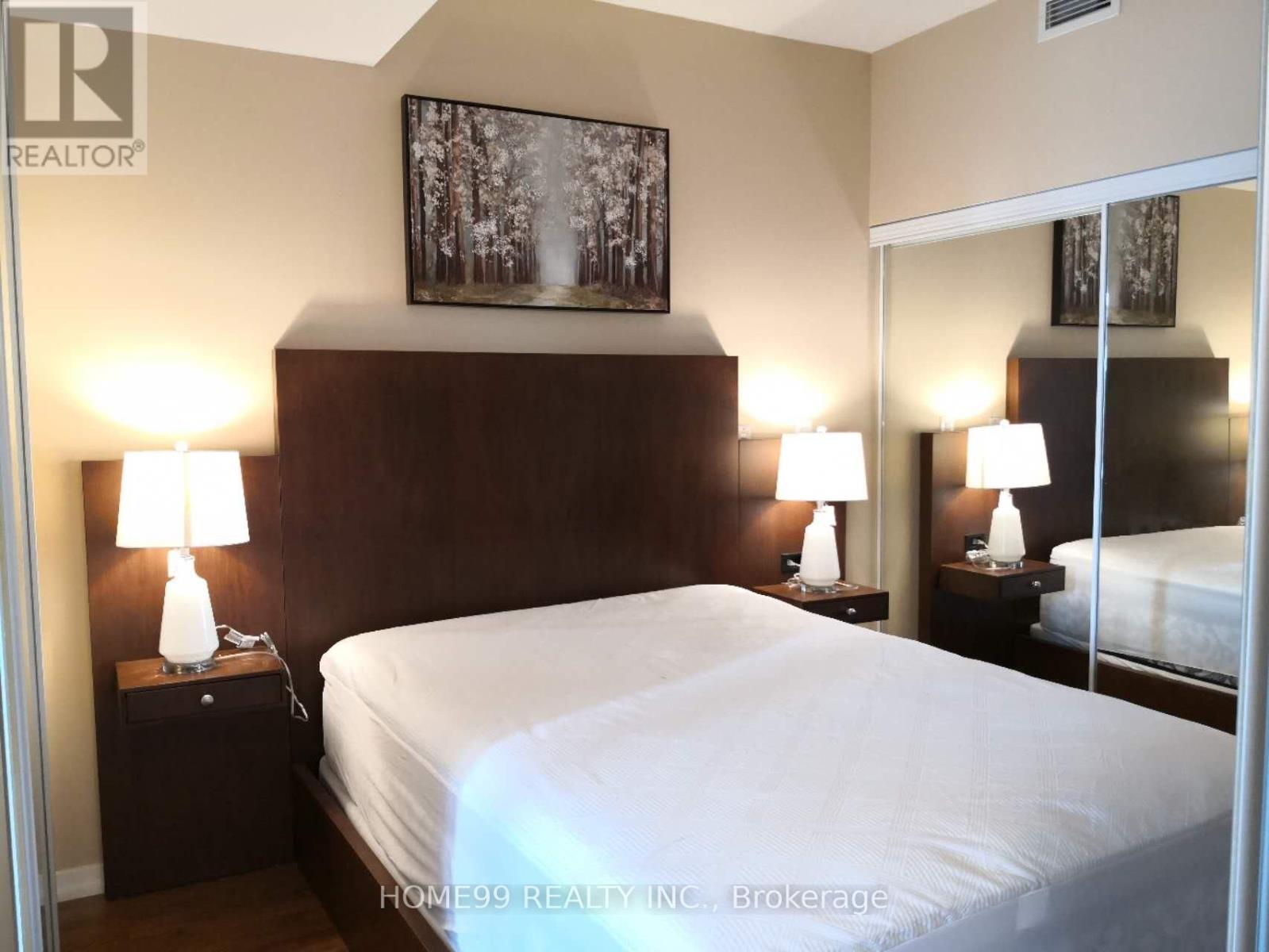 1404 - 65 Bremner Boulevard, Toronto, Ontario  M5J 0A7 - Photo 5 - C12715622