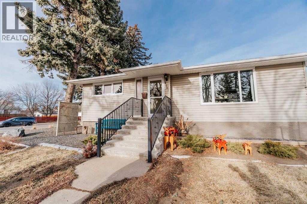 2001 12 Avenue S, Lethbridge, Alberta  T1K 0N8 - Photo 4 - A2279437