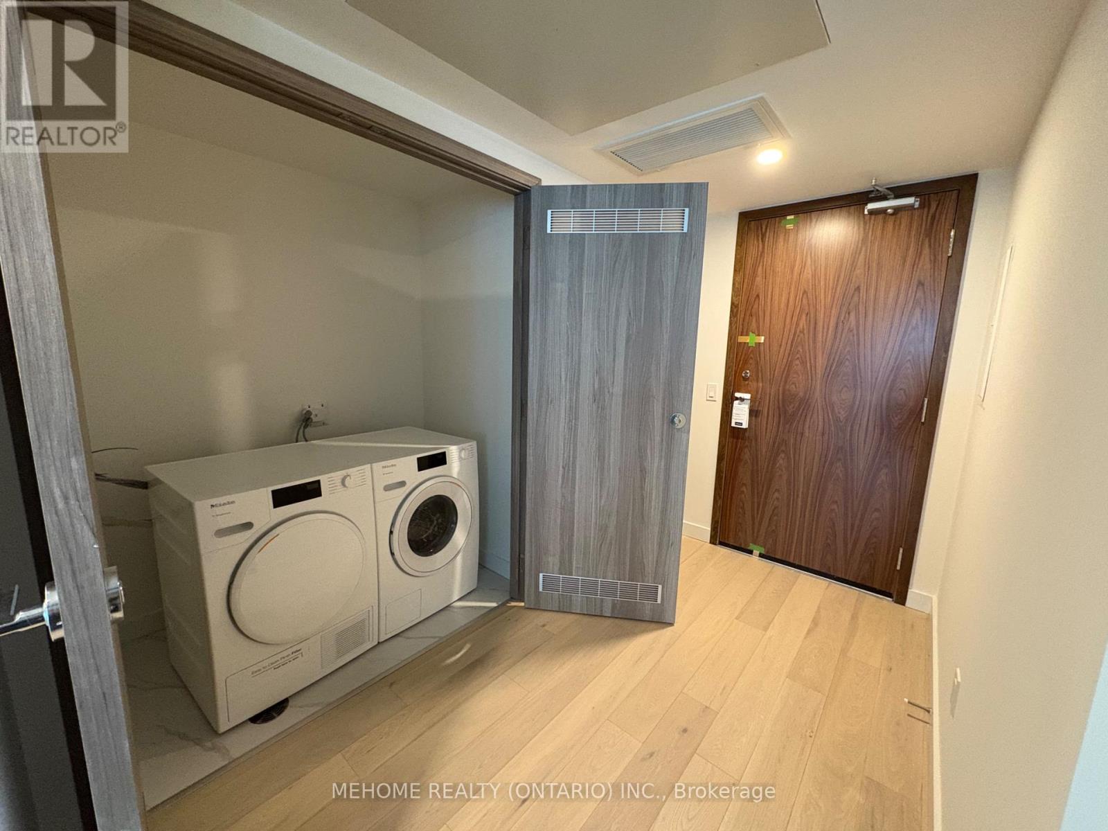 6705 - 3 Concord Cityplace Way, Toronto, Ontario  M5V 0X4 - Photo 13 - C12720944