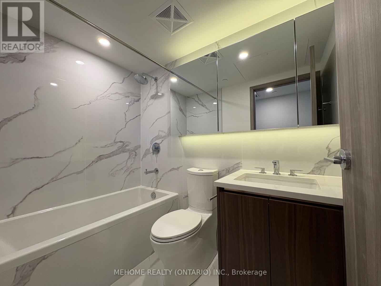 6705 - 3 Concord Cityplace Way, Toronto, Ontario  M5V 0X4 - Photo 11 - C12720944